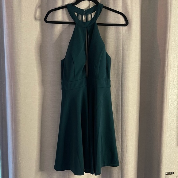 EMERALD SPECHLESS COCKTAIL DRESS - Picture 1 of 7